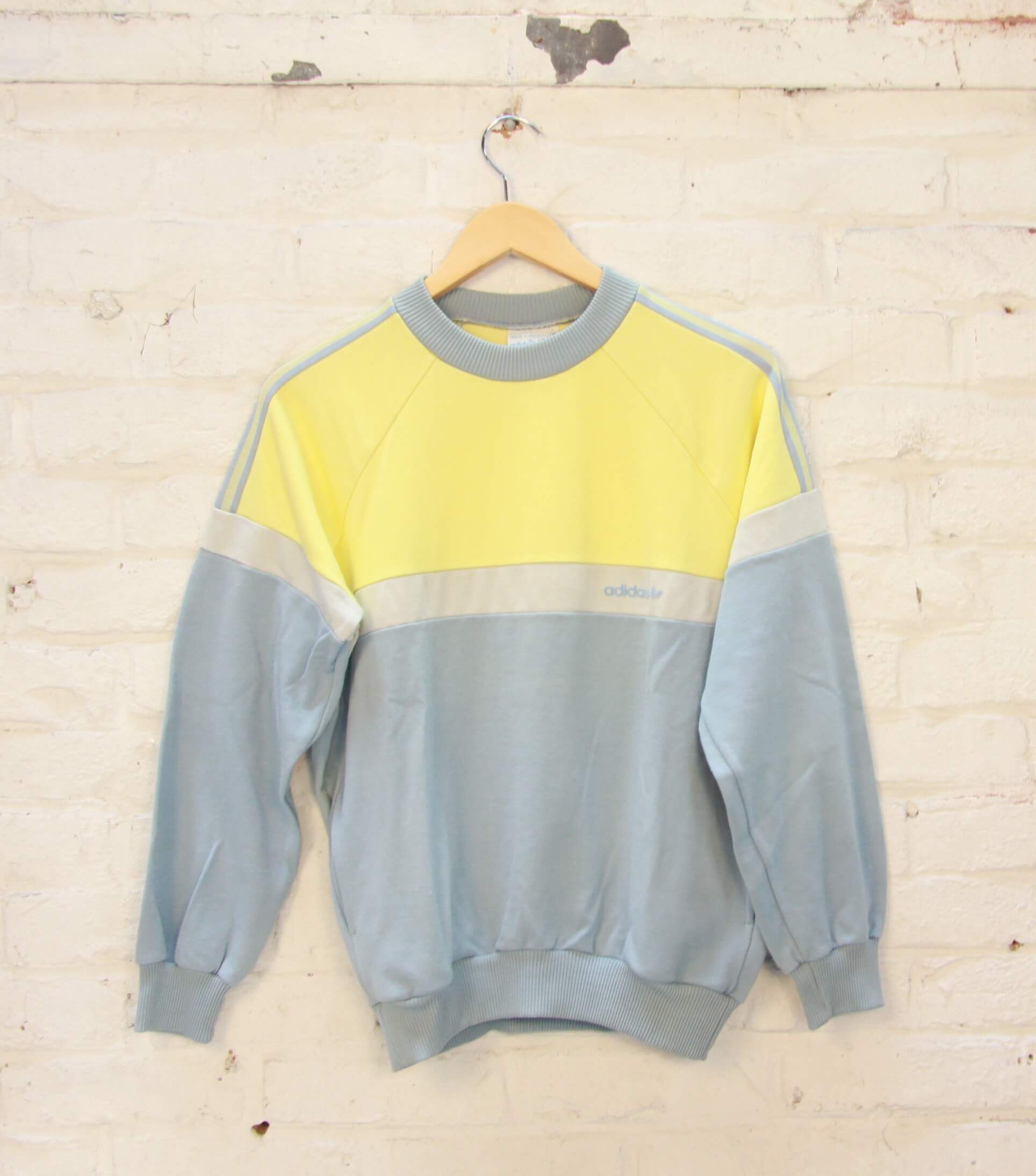 Sweat Adidas Vintage Bleu ciel Jaune Gris Tilt Vintage